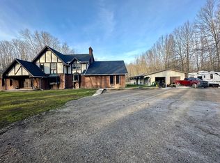 8618 Lindsey Rd, Casco, MI 48064