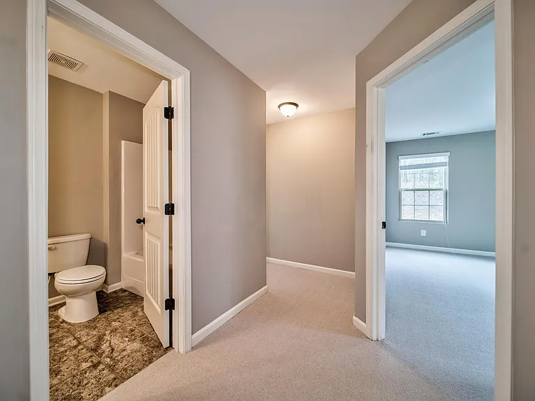 4914 Whisper Creek Ct SW — Photo 18