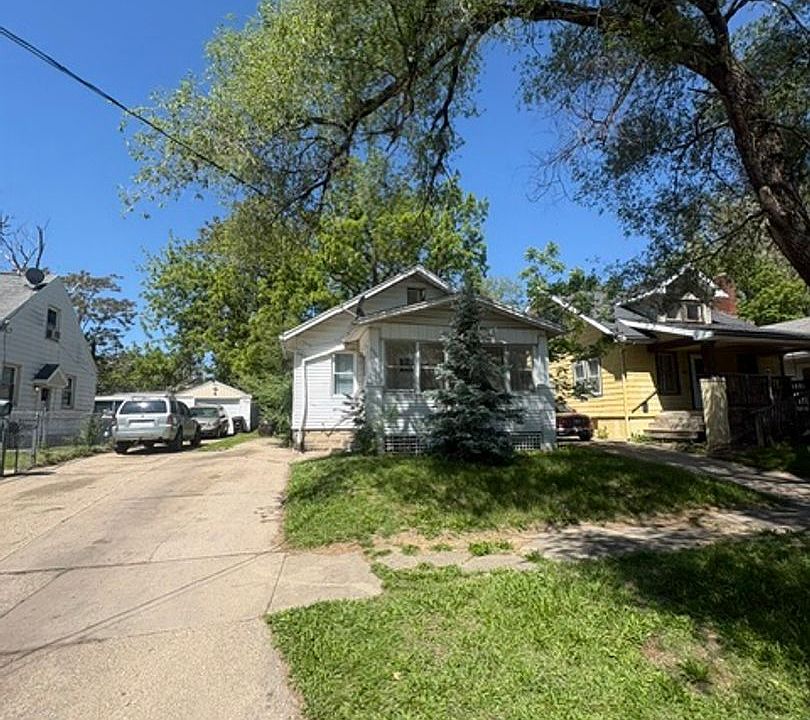 1st image of 2207 N Ellis St