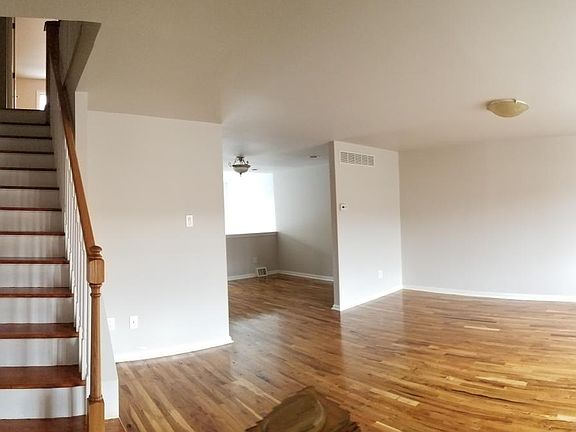 2nd image of 10766 Helmer Dr