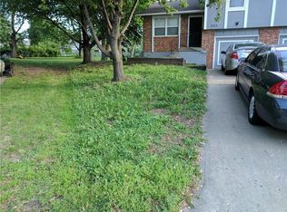 325 N Olathe View Rd, Olathe, KS 66061