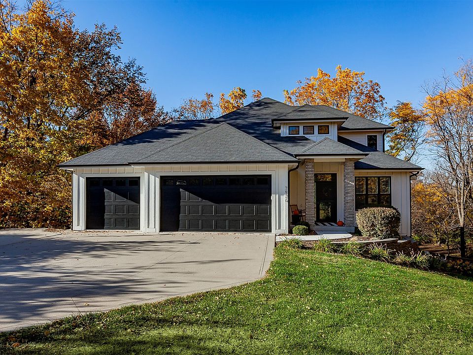 1st image of 7936 NE 107th Ln
