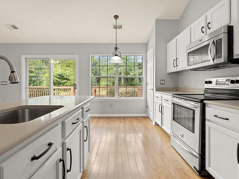 1201 Grasswind Dr — Photo 13