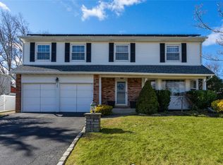 164 Alexander Ave, Nesconset, NY 11767