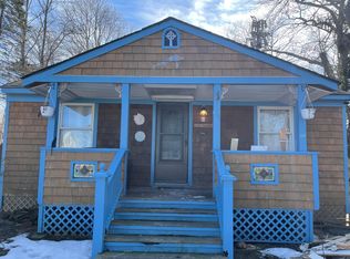 46 Barclay Rd, Mastic Beach, NY 11951