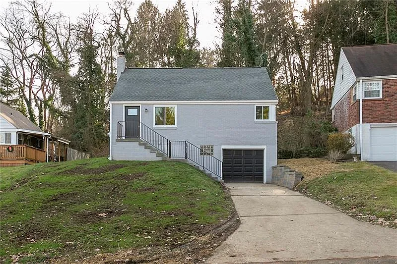 3020 Blackridge Ave photo 1