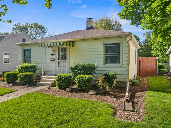 809 W Columbia Ave, Champaign, IL 61820