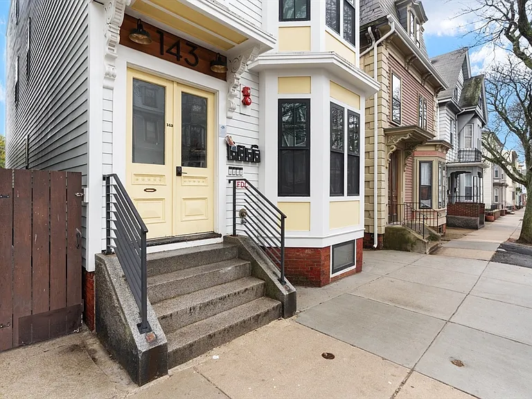 143 Trenton St #1 — Photo 18