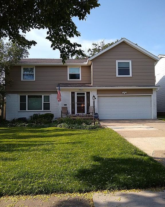 2nd image of 24183 Greenlawn Ave