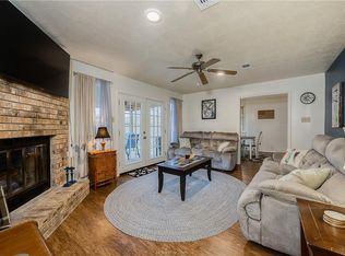 1002 Laredo Ct, College Station, TX 77845