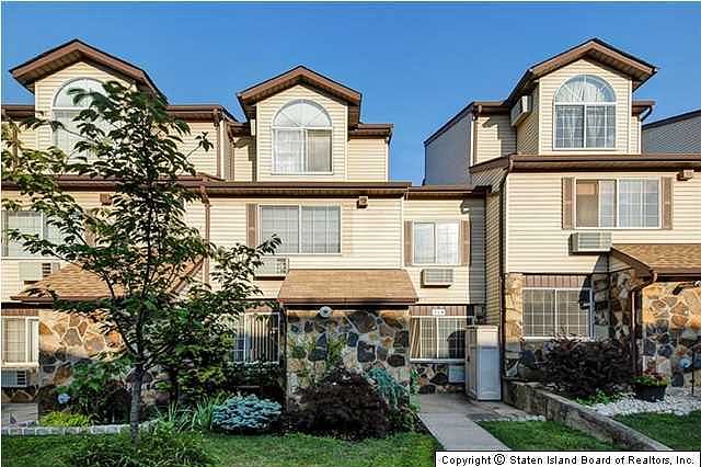 1st image of 24 Croft Ct #A
