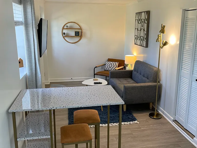 1202 N Decatur Rd NE #D — Photo 5