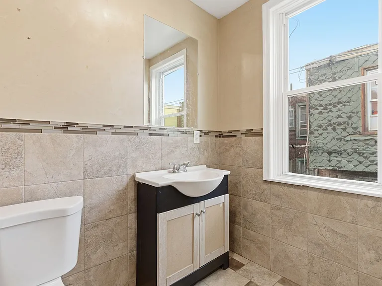 4120 N Darien St — Photo 19