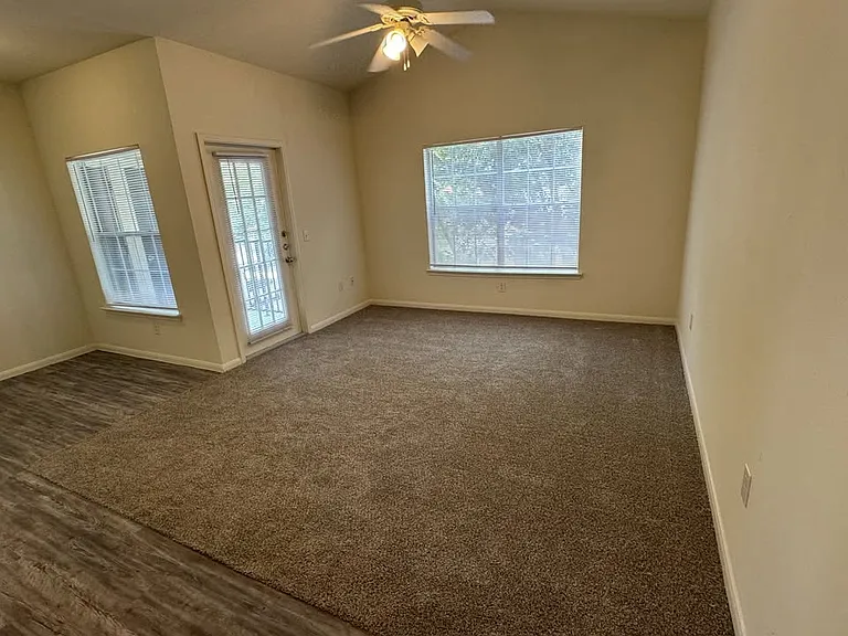 Montgomery Pines — Photo 13