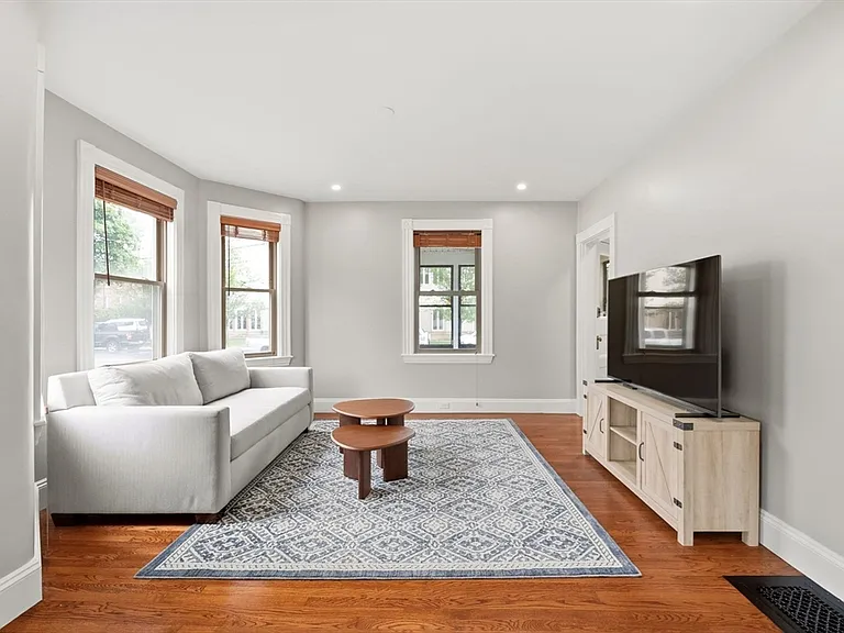 309 Hillside Ave — Photo 6