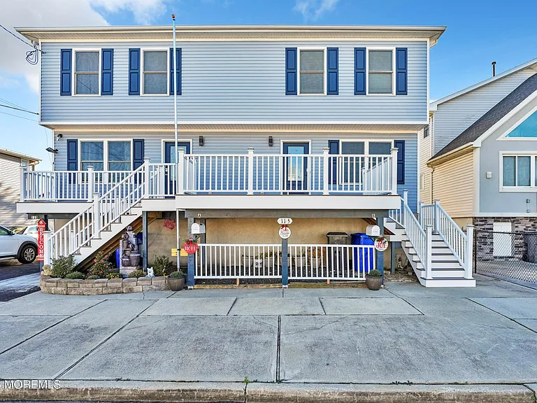 115 Harding Ave #B — Photo 1