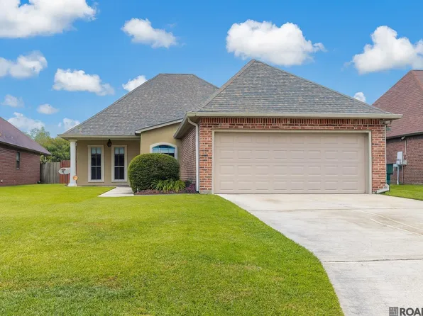 10067 Angela Dr, Denham Springs, LA 70706