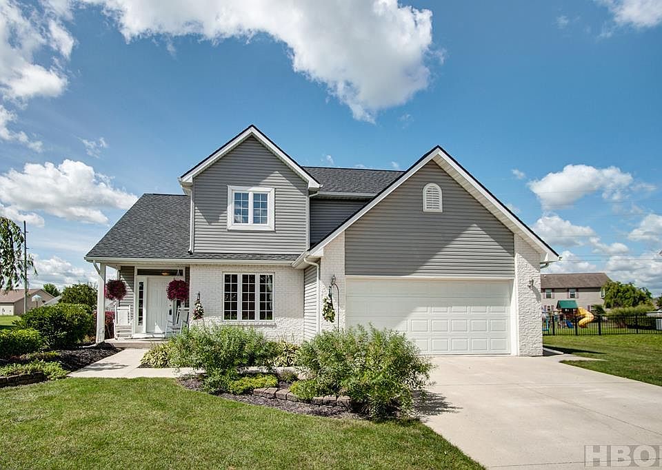 1st image of 704 Country Creek Dr
