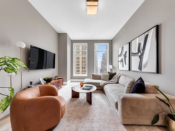 3rd image of 30 Park Pl #50C