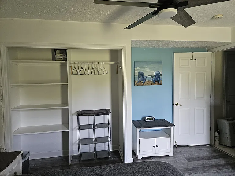 Delta Dr — Photo 20