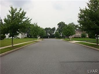 5th image of 2292 Toursdale Dr