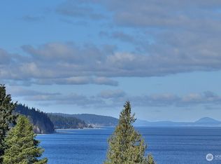 5438 Pleasant View Ln, Freeland, WA 98249