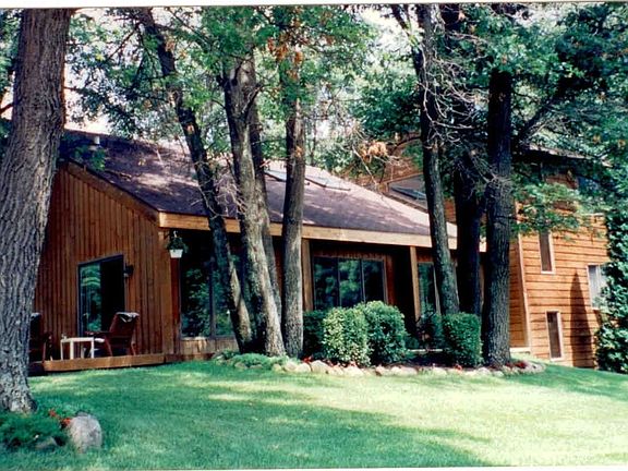 3rd image of 1530 Ashwood Dr