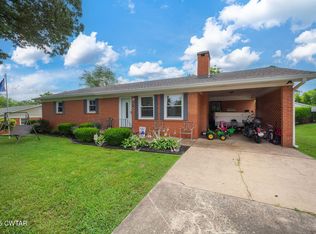 208 Taylor St, Trenton, TN 38382