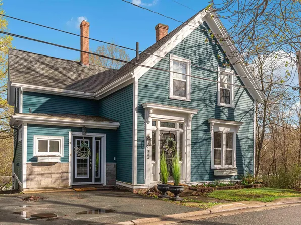 383 Hawthorne St, Windsor, NS B0N 2T0