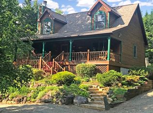 94 Rockledge Ln, Saranac Lake, NY 12983
