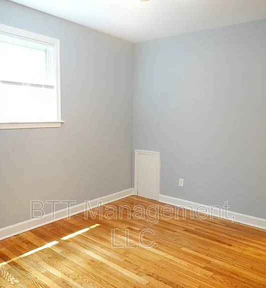 8713 Plymouth St #3 — Photo 29