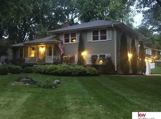 2133 Ridgewood Ave, Omaha, NE 68124