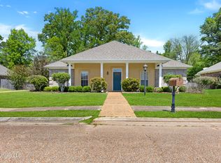 206 Kirkwood Dr, Clinton, MS 39056