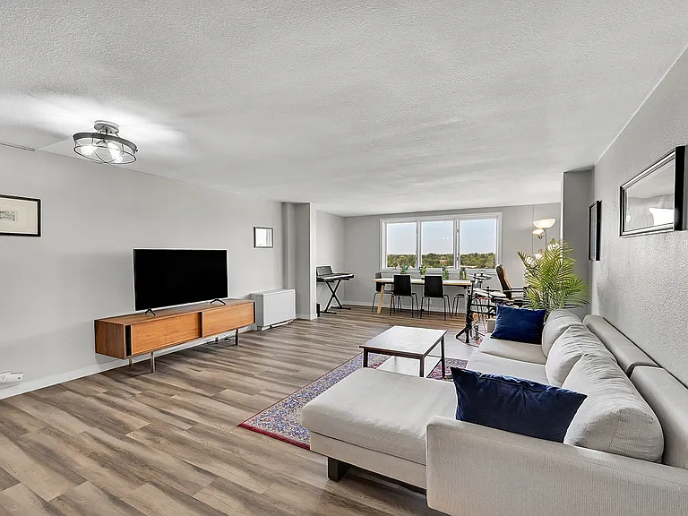 2225 Buchtel Blvd #1011 — Photo 3