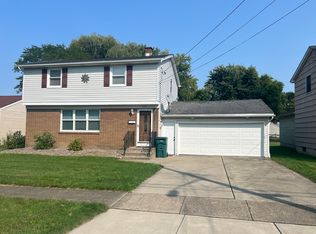 1405 Doebler Dr, North Tonawanda, NY