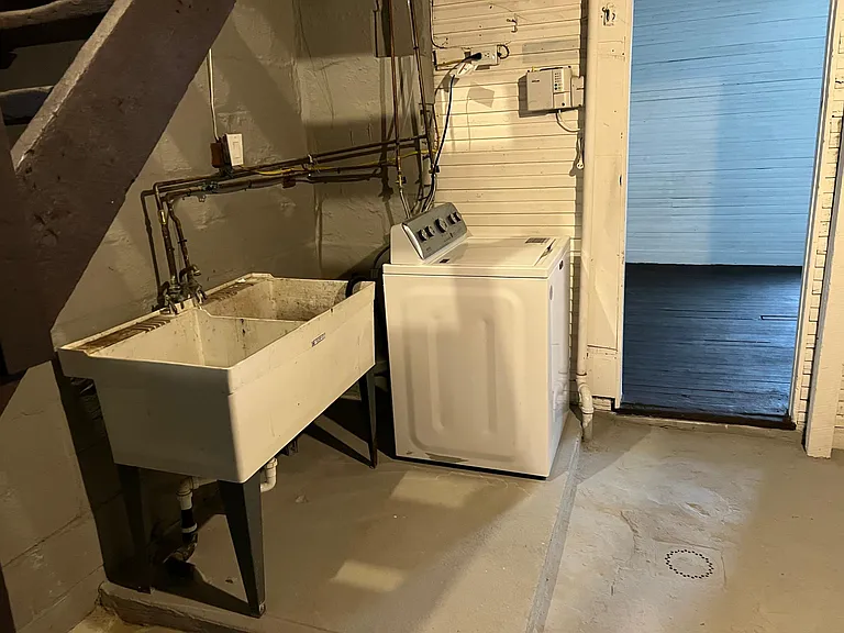 521 Ridge Ave — Photo 13