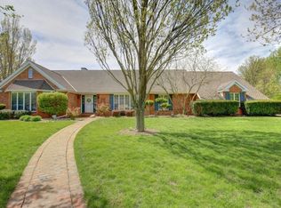 2715 Salisbury St, Champaign, IL 61821