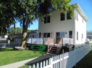 15427 250th Ave, Spirit Lake, IA 51360