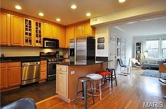 1st image of 817 Westwood Dr APT 1W