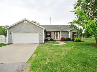 5875 Winterset Dr, CARTERVILLE, IL 62896