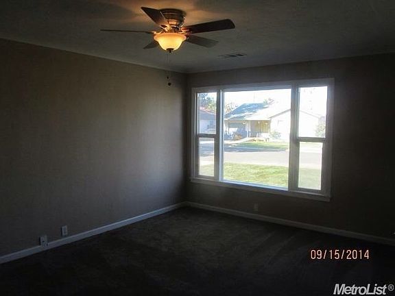 3rd image of 1662 Margaret Way