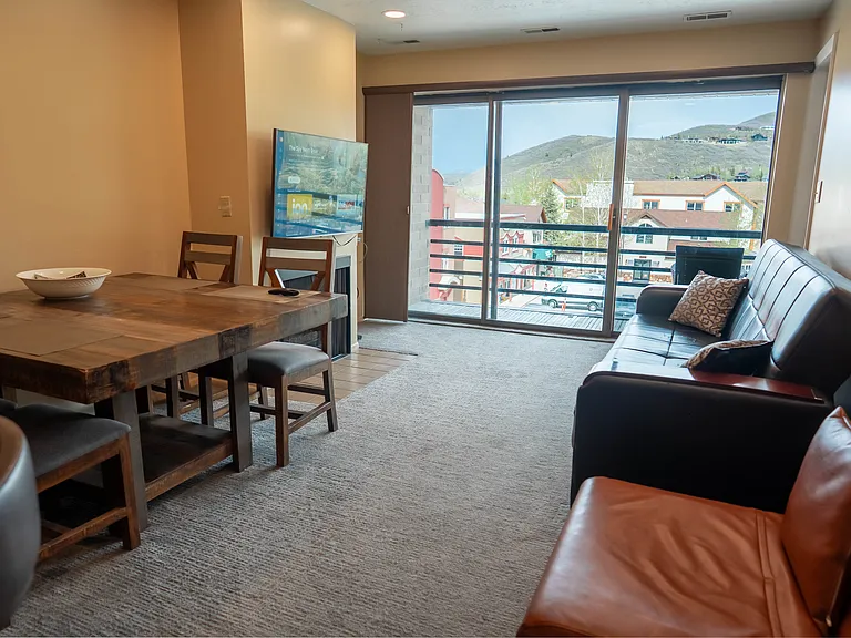 2000 Prospector Ave #414 — Photo 9