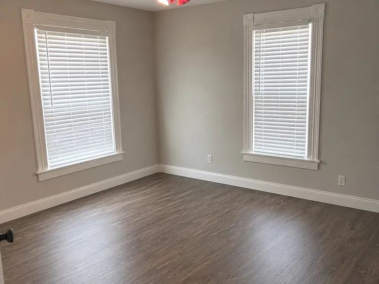 1027 Hughes St #2 — Photo 2