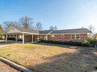 111 Camellia St, Hot Springs, AR 71913
