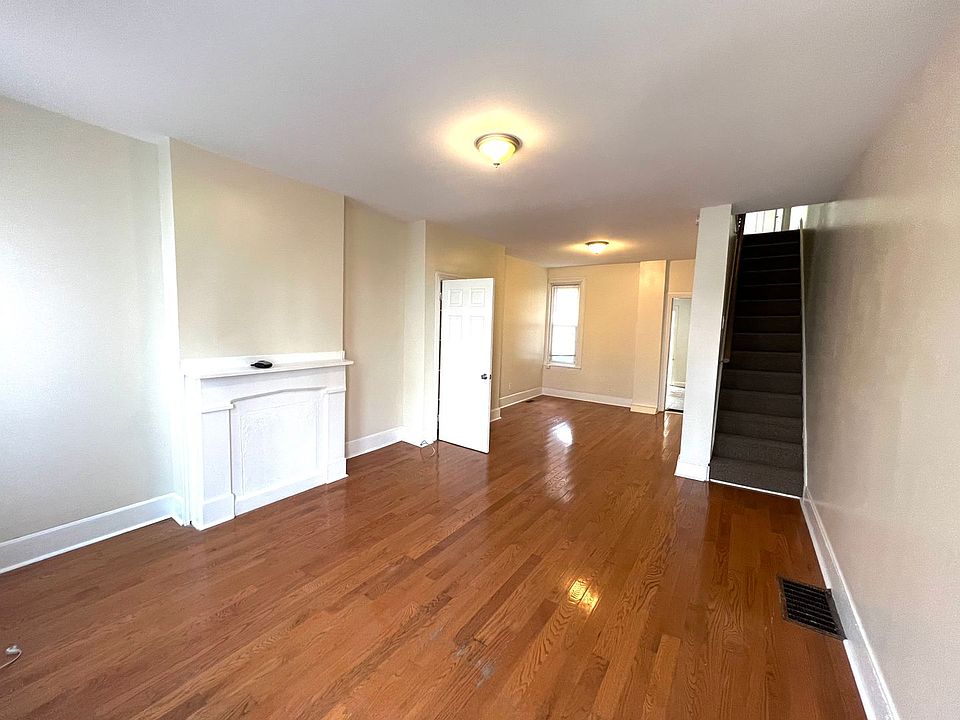 1st image of 2444 W Seybert St