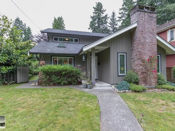 1280 W 21st St, North Vancouver, BC V7P 2C9