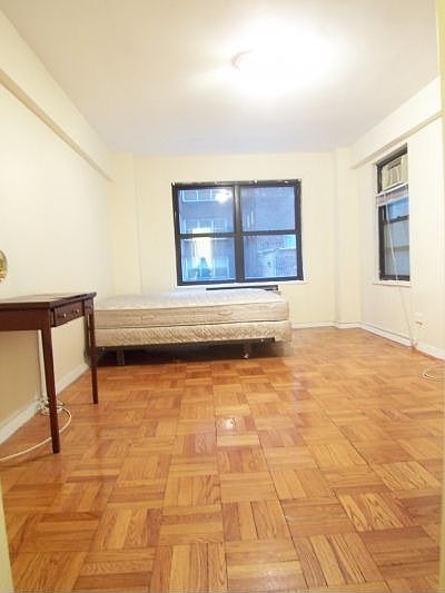 1st image of 140 E 56th St APT 2M