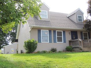 2415 Wilkes Ave, Davenport, IA