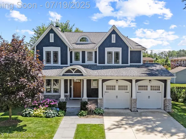 957 Simpson St, Plymouth, MI 48170