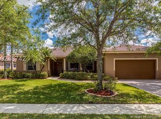 727 SW 159th Way, Hollywood, FL 33027